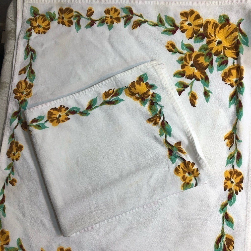 Floral White Napkins Set of 4